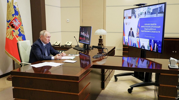 Путин заявил, что Россия не вмешивается искусственно в курс валют