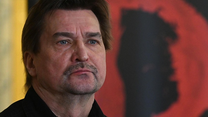 Директор Театра имени Вахтангова раскрыл подробности смерти Бутусова