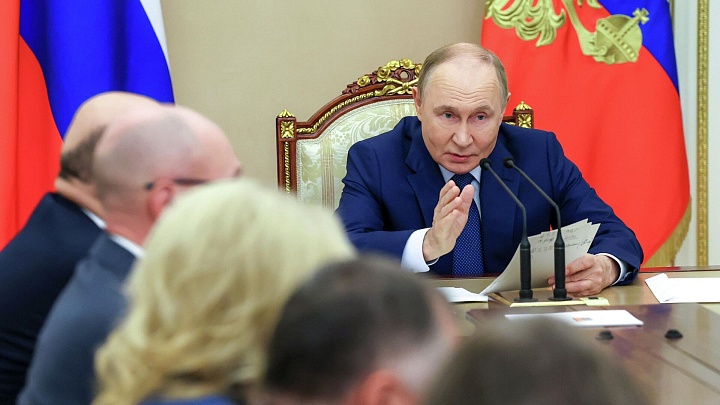 Прирост ВВП за семь месяцев составил 1,1%, сообщил Путин