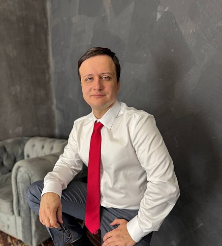 Гипнотерапевт Алексей Дешевых: как гипноз помогает решить психологические проблемы