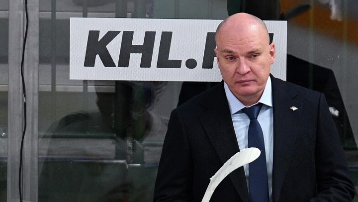 "Автомобилист" со счетом 8:1 разгромил "Металлург" в матче КХЛ