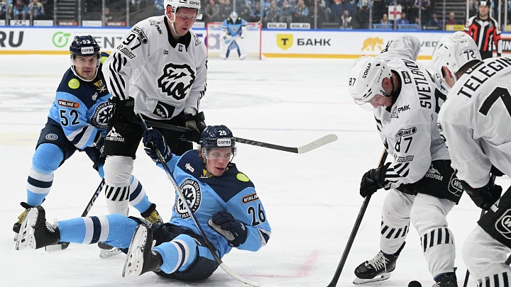 "Трактор" одержал четвертую победу подряд, обыграв дома "Сибирь"